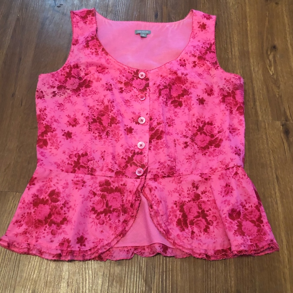 🎸Ann Taylor Tanktop